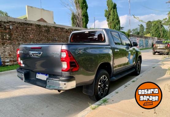 Camionetas - Toyota Hilux 2022 Diesel 36000Km - En Venta