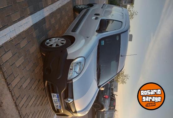 Utilitarios - Renault KANGOO PH3 CONFORT 1.6 2018 GNC 132000Km - En Venta