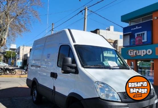 Utilitarios - Iveco Daily furgon 10m3 2018 Diesel 57000Km - En Venta