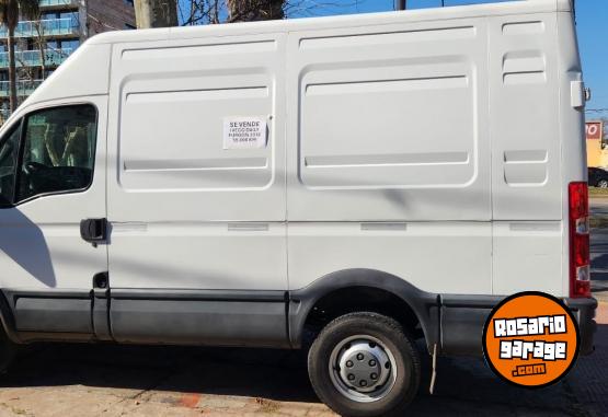 Utilitarios - Iveco Daily furgon 10m3 2018 Diesel 57000Km - En Venta