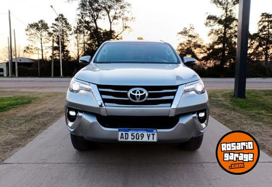 Camionetas - Toyota SW4 SRX 2.8 AT 4x4 2019 Diesel 183800Km - En Venta