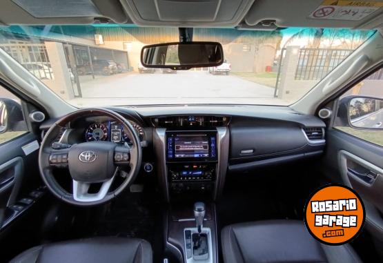 Camionetas - Toyota SW4 SRX 2.8 AT 4x4 2019 Diesel 183800Km - En Venta