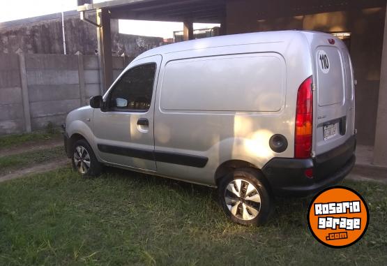 Utilitarios - Renault Kangoo 1.6. 16 v 2014 GNC 260000Km - En Venta