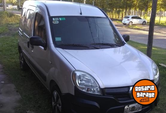 Utilitarios - Renault Kangoo 1.6. 16 v 2014 GNC 260000Km - En Venta