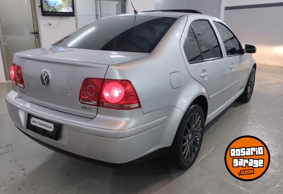 Autos - Volkswagen BORA 1.8T 2010 Nafta 145000Km - En Venta