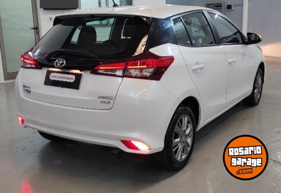 Autos - Toyota YARIS XLS AT 2021 Nafta 32000Km - En Venta