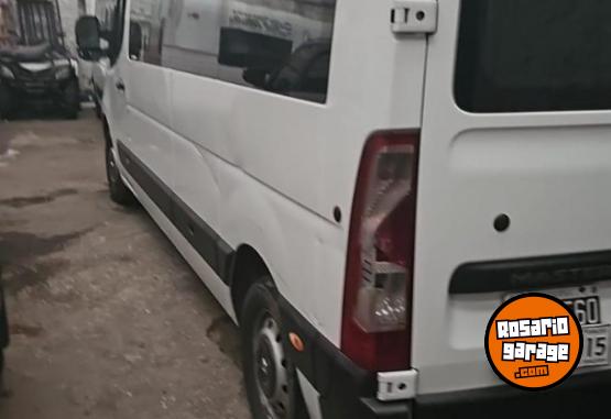 Utilitarios - Renault Master mini bus 2013 Diesel 280000Km - En Venta