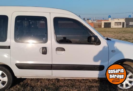 Utilitarios - Renault Kangoo 2011 GNC 199800Km - En Venta