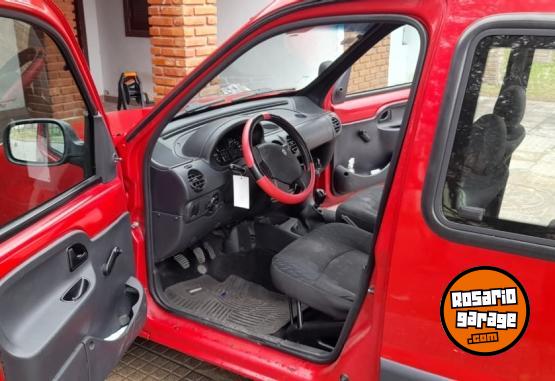 Utilitarios - Renault Kangoo 2014 GNC 95000Km - En Venta