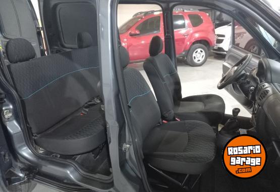 Utilitarios - Renault KANGOO 2018 Nafta 79000Km - En Venta