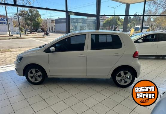 Autos - Volkswagen Fox Trendline 2016 Nafta 100000Km - En Venta