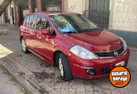 Autos - Nissan Tiida hatchback 1.8 Acent 2013 Nafta 180000Km - En Venta