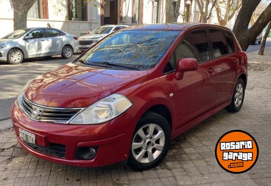 Autos - Nissan Tiida hatchback 1.8 Acent 2013 Nafta 180000Km - En Venta