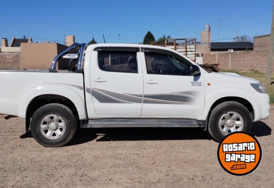 Camionetas - Toyota Hilux 2012 Diesel 180000Km - En Venta