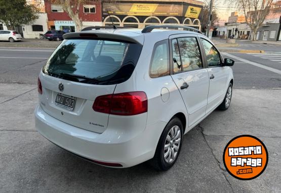 Autos - Volkswagen Suran Confortline 2013 Nafta 160000Km - En Venta