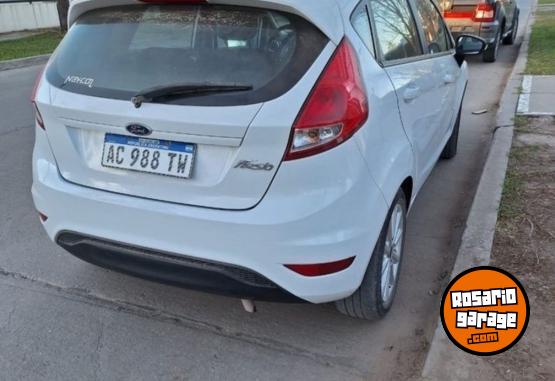 Autos - Ford Fiesta Kinetic SE 2018 Nafta 80000Km - En Venta