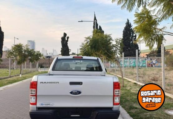 Camionetas - Ford RANGER XL 4X4 OKM 2023 Diesel 0Km - En Venta