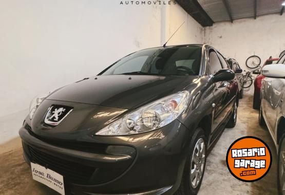 Autos - Peugeot 207 2013 Nafta 45000Km - En Venta