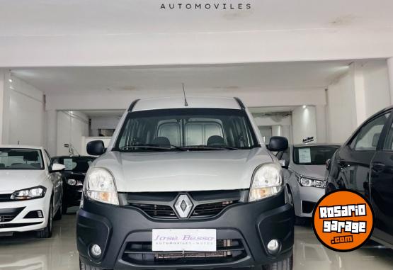 Utilitarios - Renault KANGOO 5 ASIENTOS 2016 Nafta  - En Venta