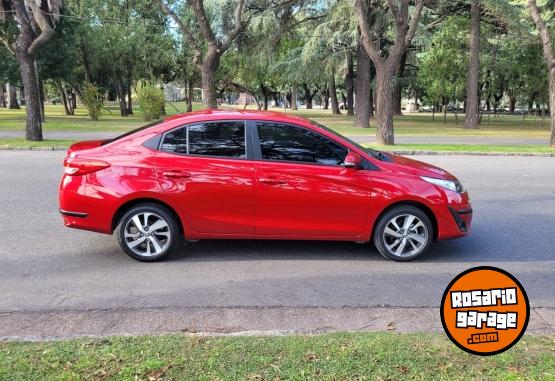 Autos - Toyota YARIS 2021 Nafta 36000Km - En Venta