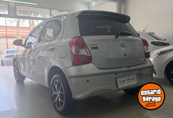 Autos - Toyota ETIOS 2018 Nafta 70000Km - En Venta