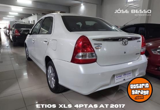 Autos - Toyota ETIOS 2017 Nafta 90000Km - En Venta