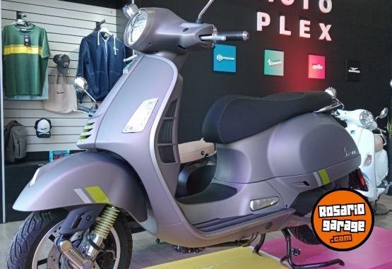 Motos - Vespa GTS300 Super Tech 2024 Nafta  - En Venta