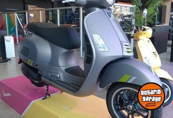 Motos - Vespa GTS300 Super Tech 2024 Nafta  - En Venta