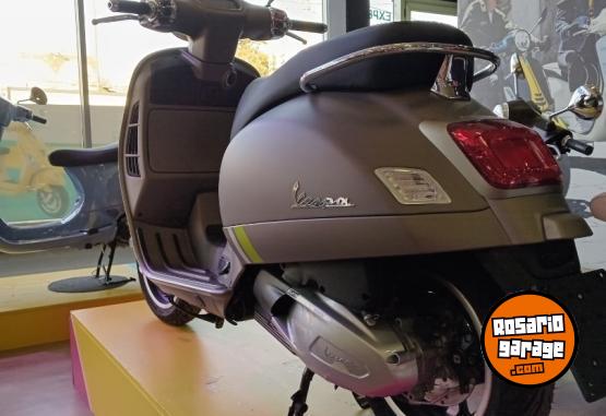 Motos - Vespa GTS300 Super Tech 2024 Nafta  - En Venta