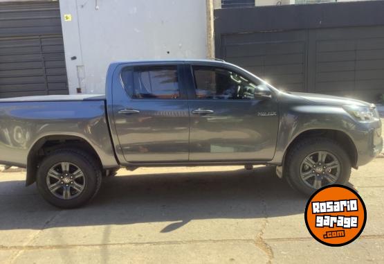 Camionetas - Toyota Hilux 2021 Diesel 43500Km - En Venta