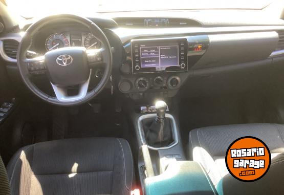 Camionetas - Toyota Hilux 2021 Diesel 43500Km - En Venta