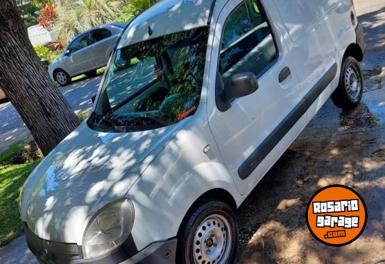 Utilitarios - Renault Kangoo 2014 GNC 210000Km - En Venta