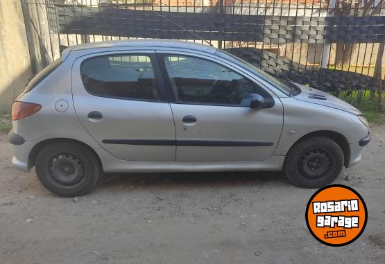 Autos - Peugeot 206 2005 Diesel 111111Km - En Venta