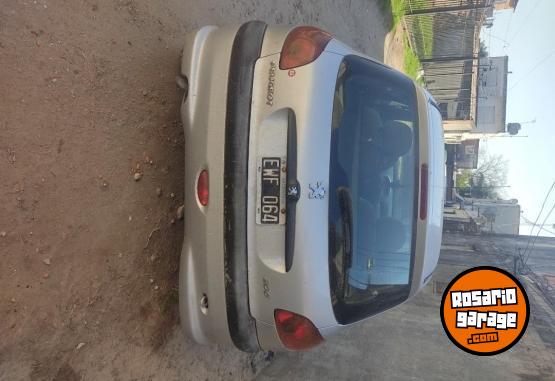 Autos - Peugeot 206 2005 Diesel 111111Km - En Venta