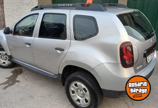 Camionetas - Renault DUSTER 2017 Nafta 96900Km - En Venta