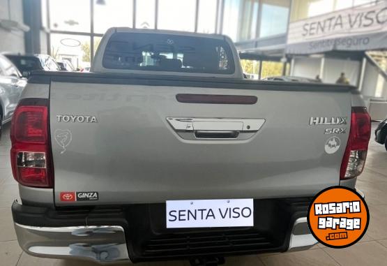 Camionetas - Toyota Hilux SRX 2018 Diesel 105000Km - En Venta