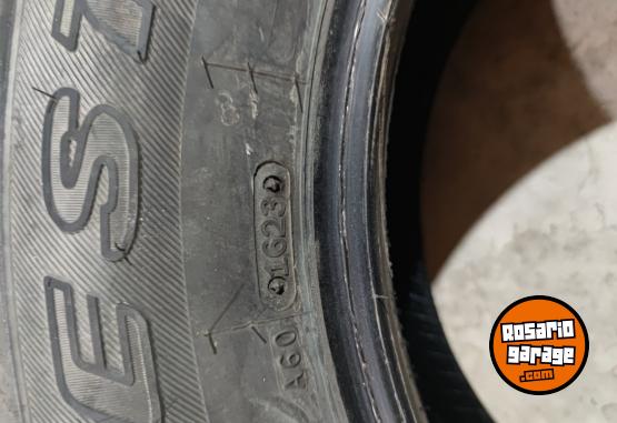 Accesorios para Autos - 265 65 17 *** 2 CUBIERTAS BRIDGESTONE NUEVAS SIN PISAR 2023. $470.000 EL PAR NO BAJO PRECIO - En Venta