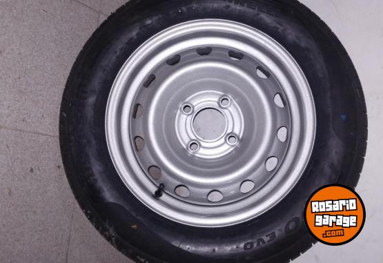 Accesorios para Autos - RUEDA COMPLETA 185/65/14 - En Venta