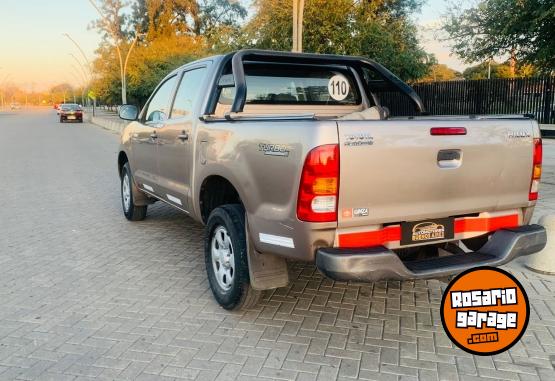 Camionetas - Toyota Hilux sr 2008 Diesel 240000Km - En Venta