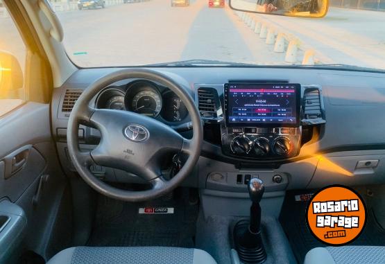 Camionetas - Toyota Hilux sr 2008 Diesel 240000Km - En Venta