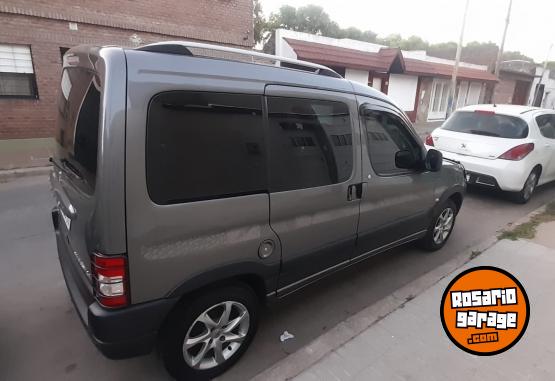 Utilitarios - Peugeot Partner vtc plus 2021 Diesel 45000Km - En Venta