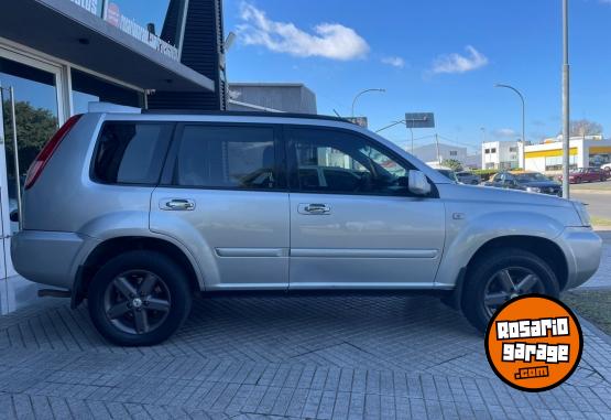 Camionetas - Nissan XTRAIL 4X4 2.5 2008 Nafta 260000Km - En Venta