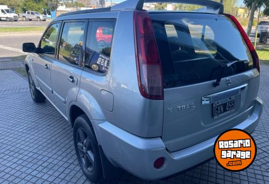 Camionetas - Nissan XTRAIL 4X4 2.5 2008 Nafta 260000Km - En Venta