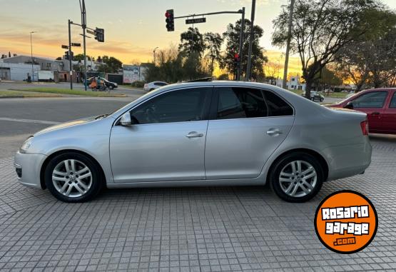 Autos - Volkswagen VENTO ADVANCE 2.5 2007 Nafta 140000Km - En Venta