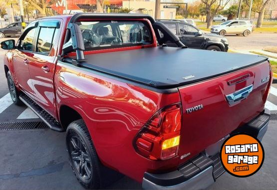 Camionetas - Toyota Hilux sr 2023 Diesel 125Km - En Venta