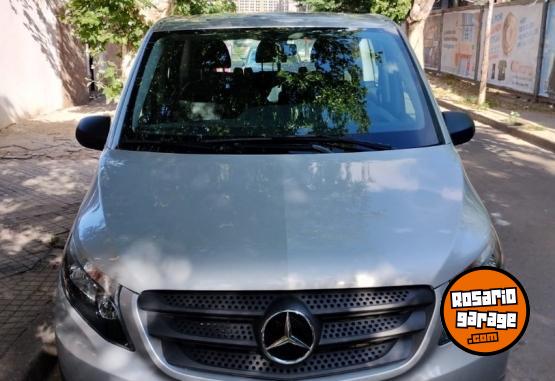 Utilitarios - Mercedes Benz Vito plus 111 cdi vidriad 2020 Diesel 53000Km - En Venta