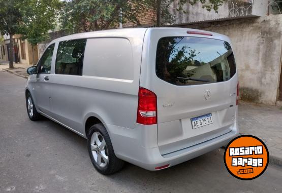 Utilitarios - Mercedes Benz Vito plus 111 cdi vidriad 2020 Diesel 53000Km - En Venta