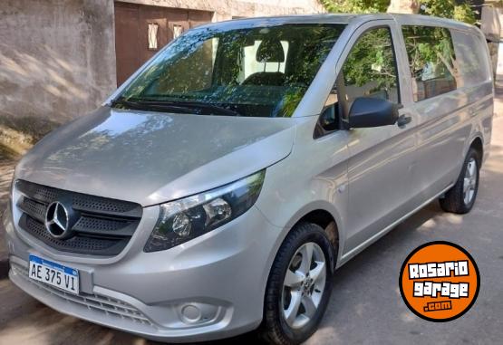 Utilitarios - Mercedes Benz Vito plus 111 cdi vidriad 2020 Diesel 53000Km - En Venta