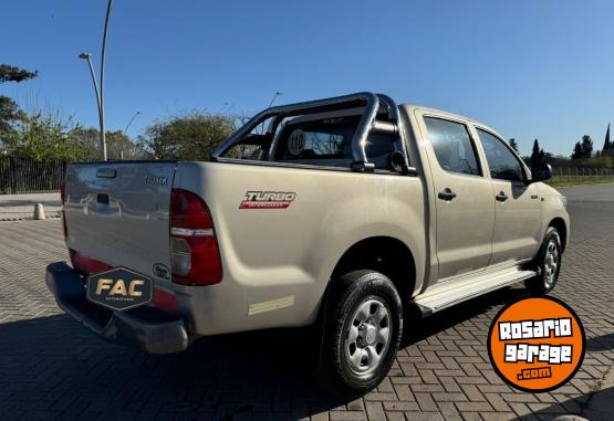 Camionetas - Toyota HILUX 2.5 DX PACK 2013 Diesel 150000Km - En Venta