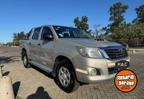 Camionetas - Toyota HILUX 2.5 DX PACK 2013 Diesel 150000Km - En Venta